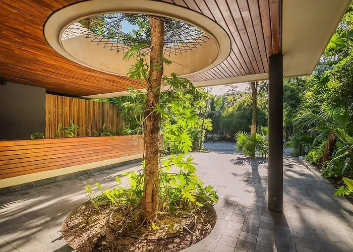 Apartment Romantic Garden W Private Pool Access *